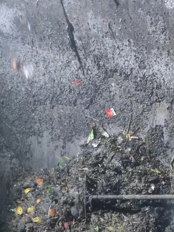 红桥污水池清理